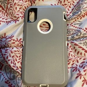 Iphone xr otter box case
